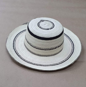 Panama typical hat - Pintao 9 V