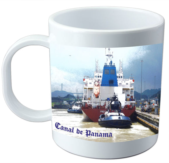 Ship leaving the Panama Canal Ceramic mug